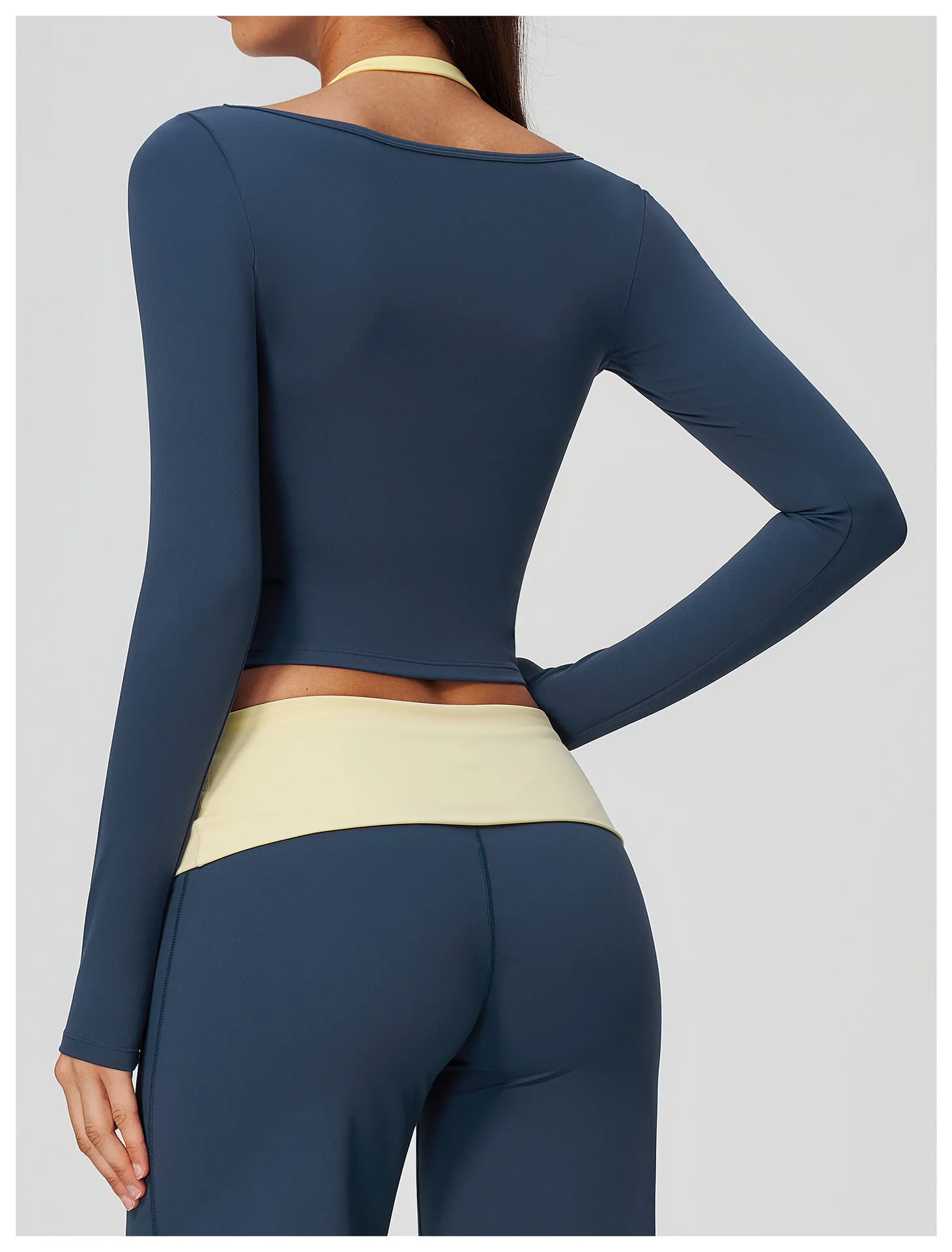 Breathable Yoga Crop Quick Dry Long Sleeve Activewear Four-Way Stretch Fitted Shirt with Thumbholes — detail