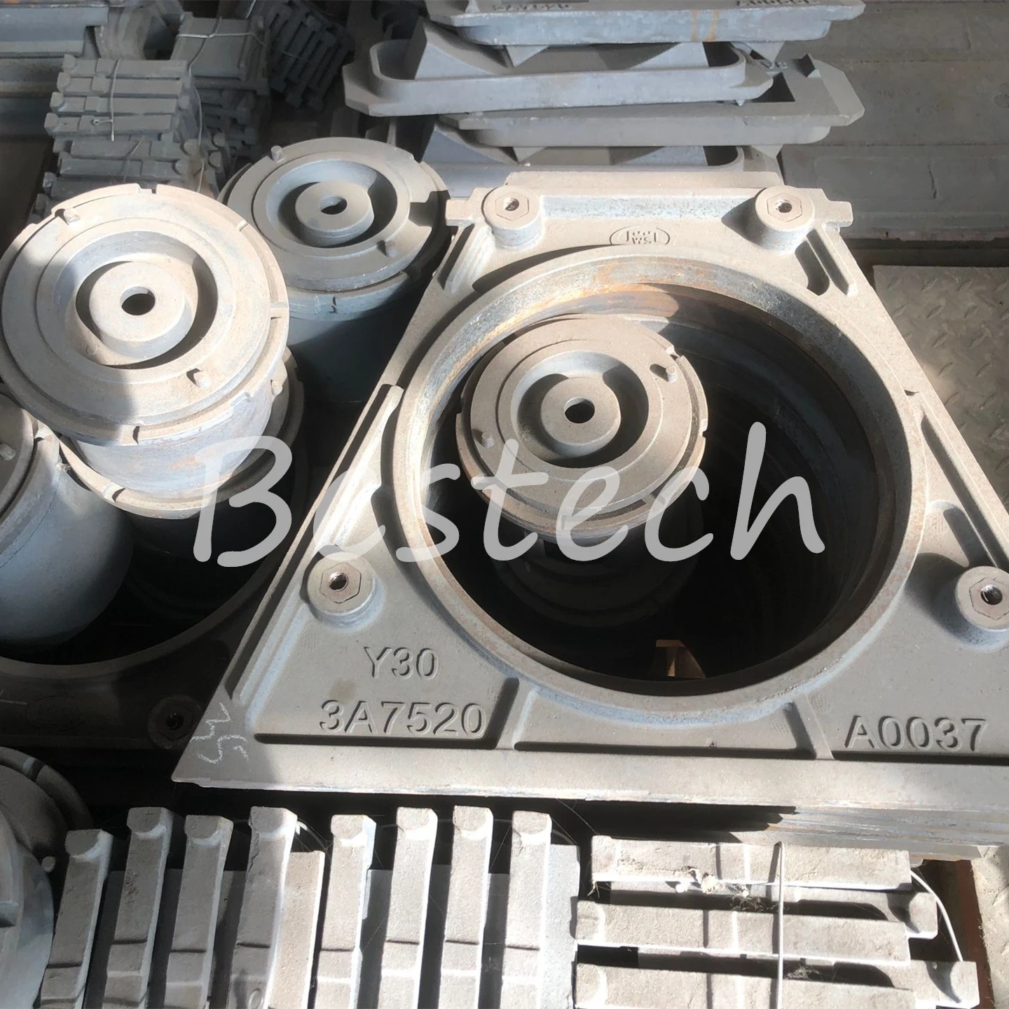 Turbines impeller head kinds of shot blasting machine spare parts for shotblasting machine