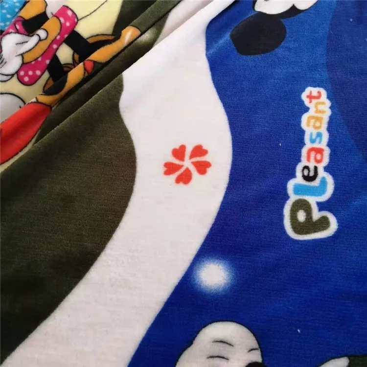 
Высококачественная основовязаная двухсторонняя фланелевая ткань с принтом 150D 200gsm 