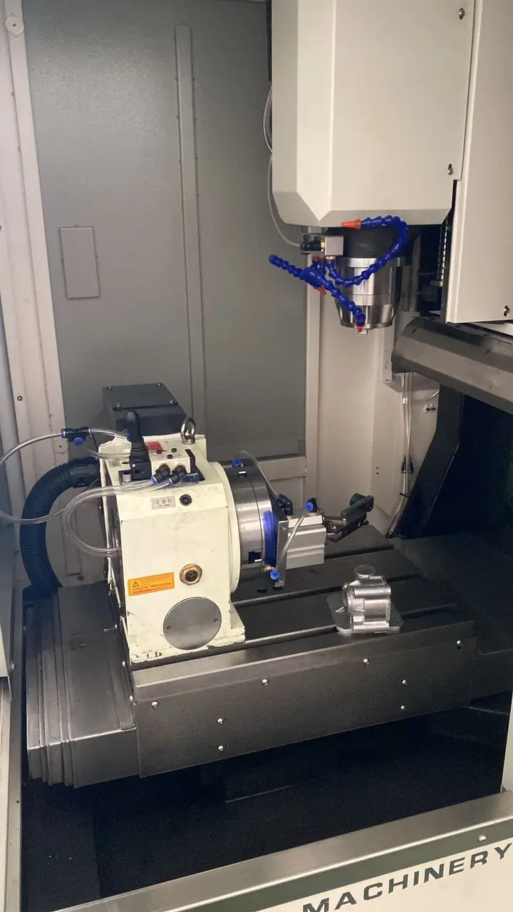 VMC Machine 3 Axis CNC Milling Machine  CNC Vertical Machining Center