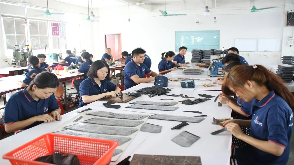 Guangzhou Aaron Leather Co., Ltd. 2