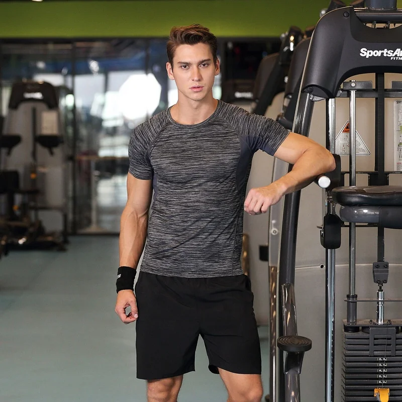 Workout Clothing Stretchy Sports Training Suit Gym Set Slim Men Compression  Fitness Wear - Buy Traje De Entrenamiento Deportivo,Conjunto De Fitness Para  Gimnasio,Ropa De Fitness Para Hombre Compresión Product on Alibaba.com