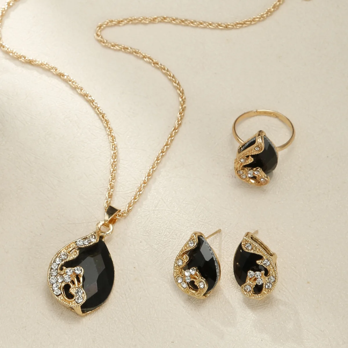 Fashion Women Watch Gold Zircon Rhinestone Earring Necklace Ring