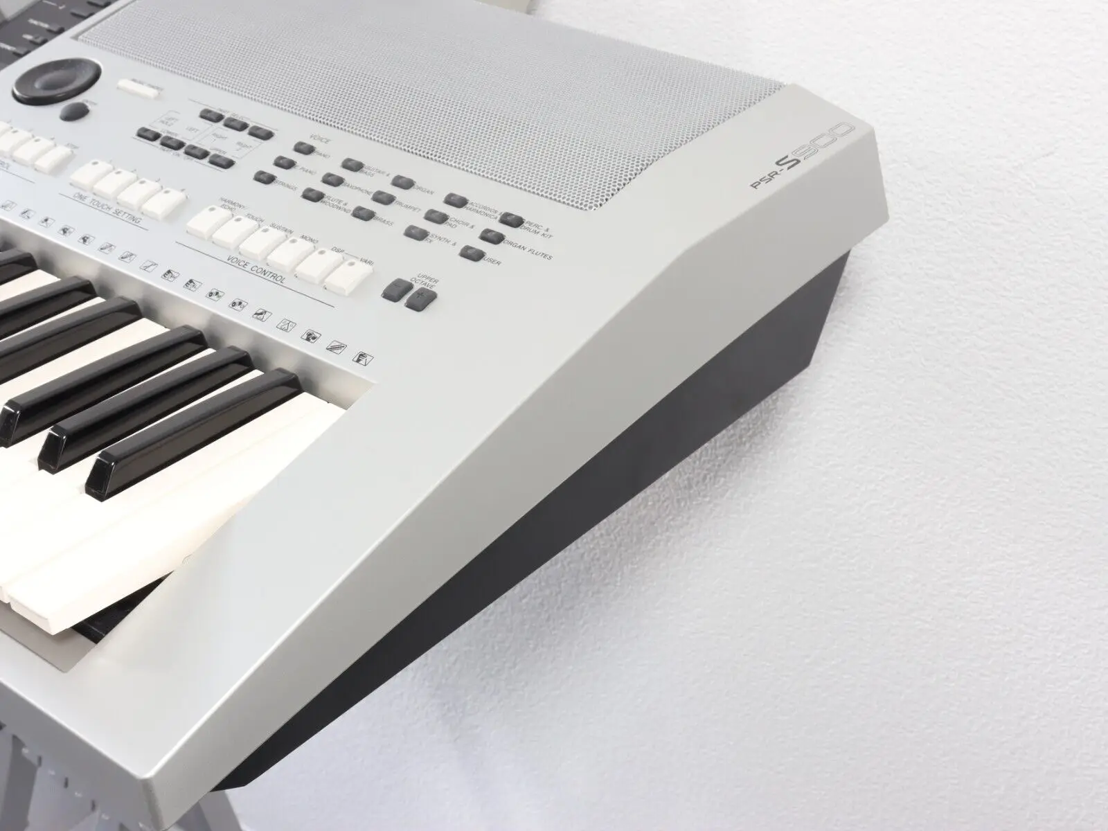 Yamahas PSR S900 61 Key Arranger Workstation Keyboard