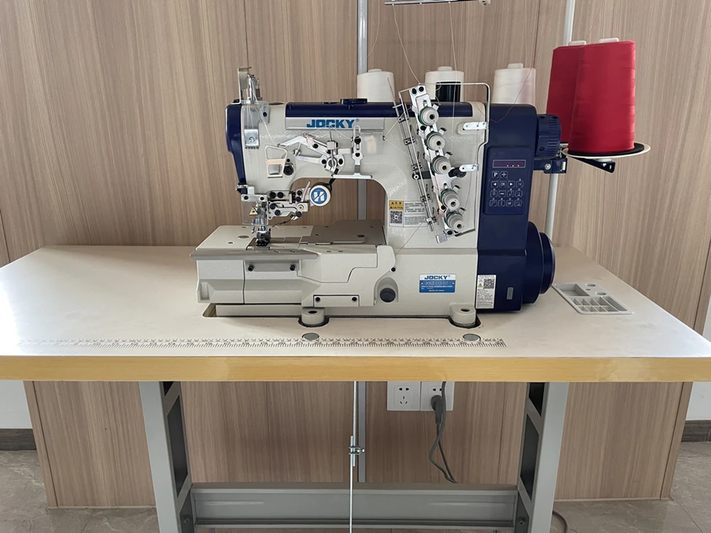 AS562-01CB/UT Auto Flat Lock Sewing Machine T-shirt Sewing Machine  Interlock Sewing MachineInterlock S/MHangzhou Anysew Garment Equipment Co.,  Ltd