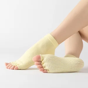 Yoga Socks With Exposed Toes and Backless Glue, Women's Five Finger Socks With Split Toe Socks