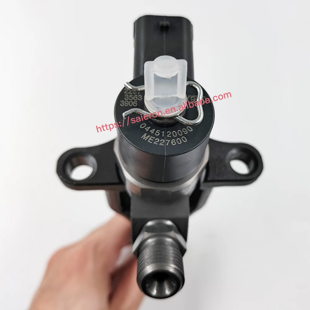 High Quality ME227600 Diesel Fuel Injector for MITSUBISHI FUSO