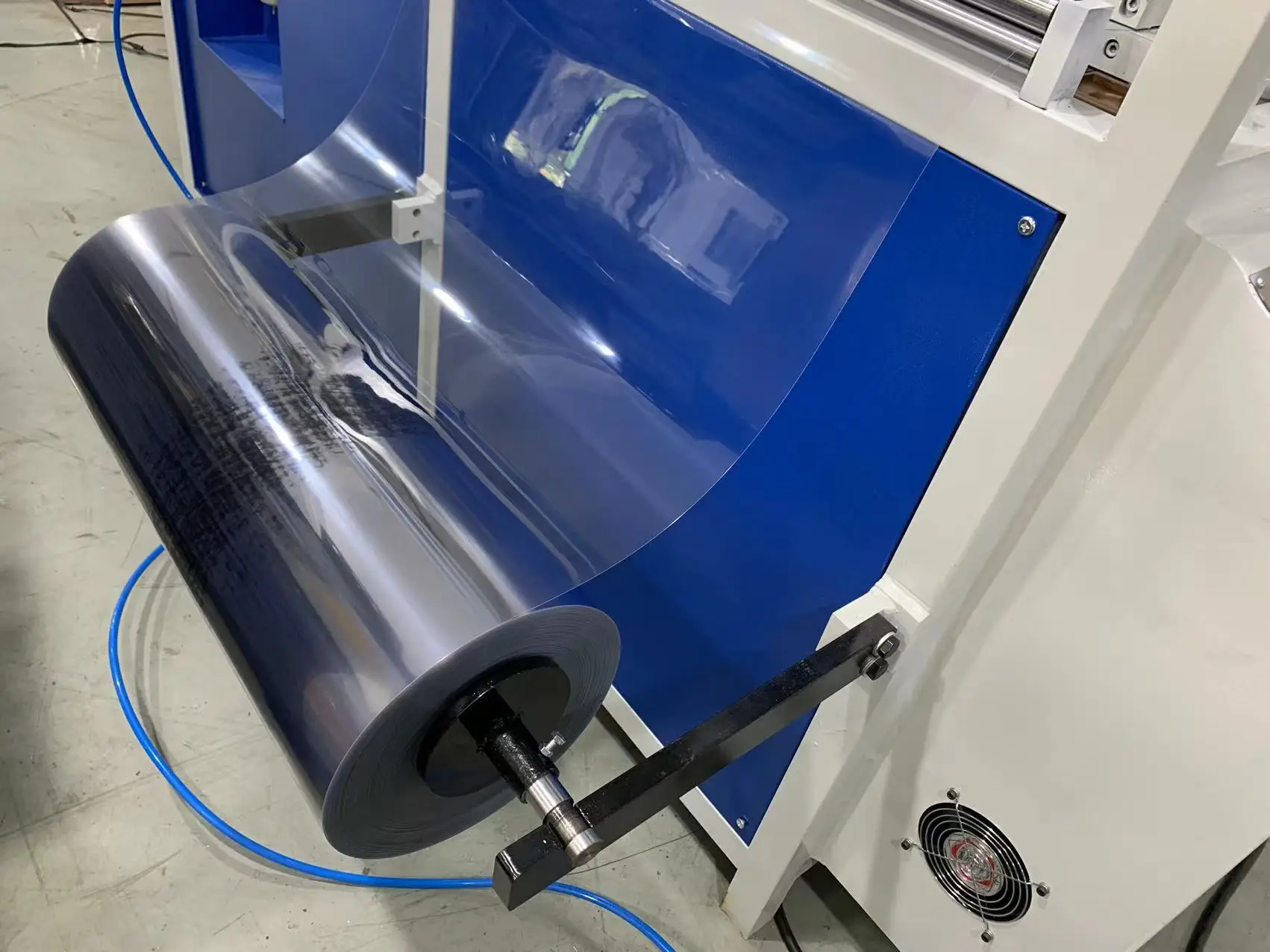 Пластиковый волдырь вакуумная формовочная машина ABS одноразовый пищевой контейнер лоток для фруктов упаковочная коробка лист Зажимная Термоформовочная