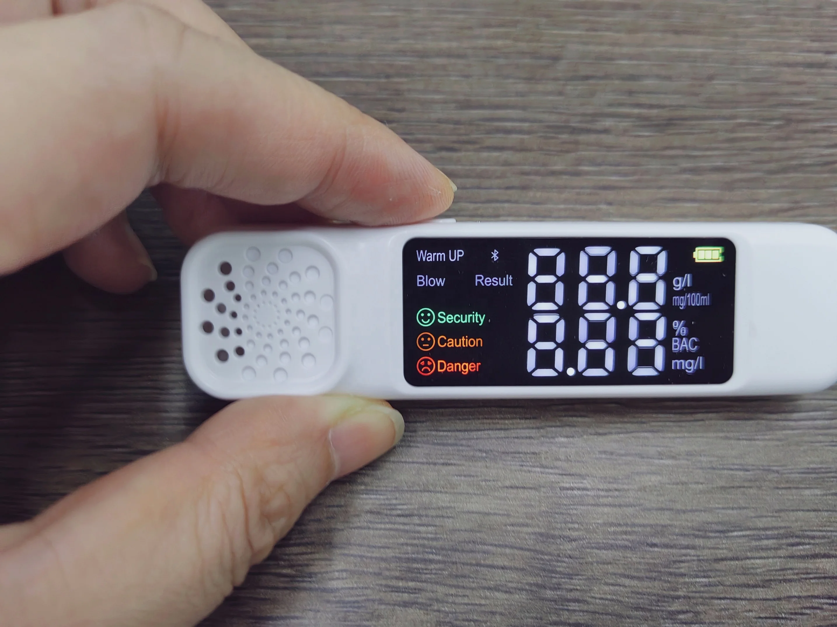Best Selling Portable Handheld Alcohol Tester Breathalyzer Digital Alcohol Tester Japan For Drunk