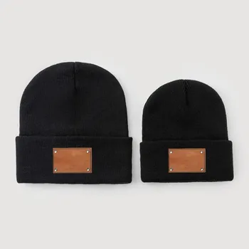 2025 New Fashion Custom Leather Patch Winter Beanie Hats Caps for Adults Children Babies 18 Colors Knitted Cuffed Beanie Printed