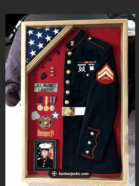 2024 New Design Uniform Display Case Veterans Souvenir Service Dress Display Frame Wall Hanging Dress Shadow Box