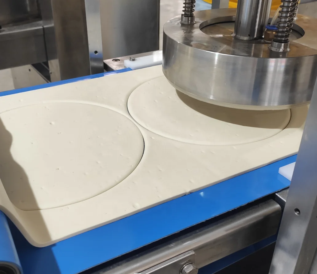 Fully Automatic Pizza Production Line Frozen Pizza Production Line Forming Making Machine
