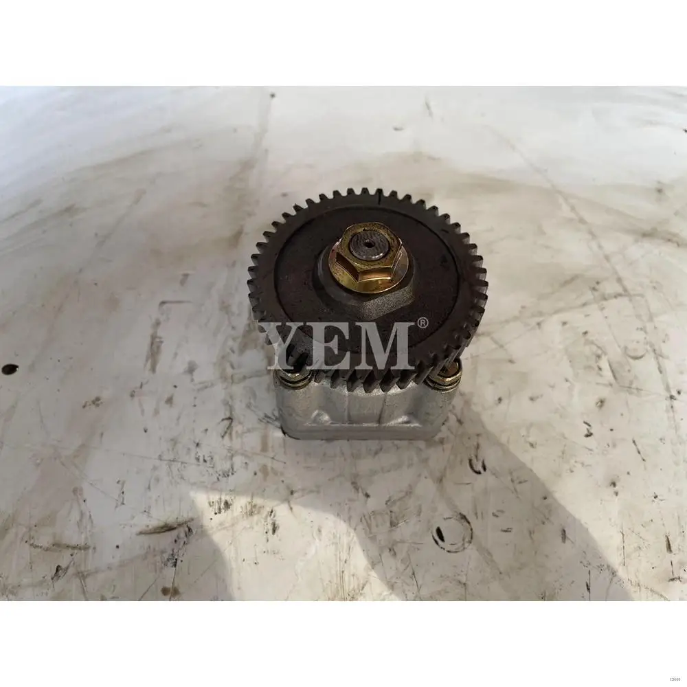 Hot Sale V2203 Oil Pump for Kubota