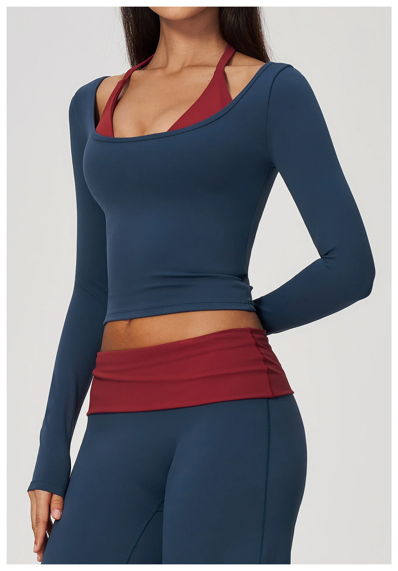 Breathable Yoga Crop Quick Dry Long Sleeve Activewear Four-Way Stretch Fitted Shirt with Thumbholes — detail