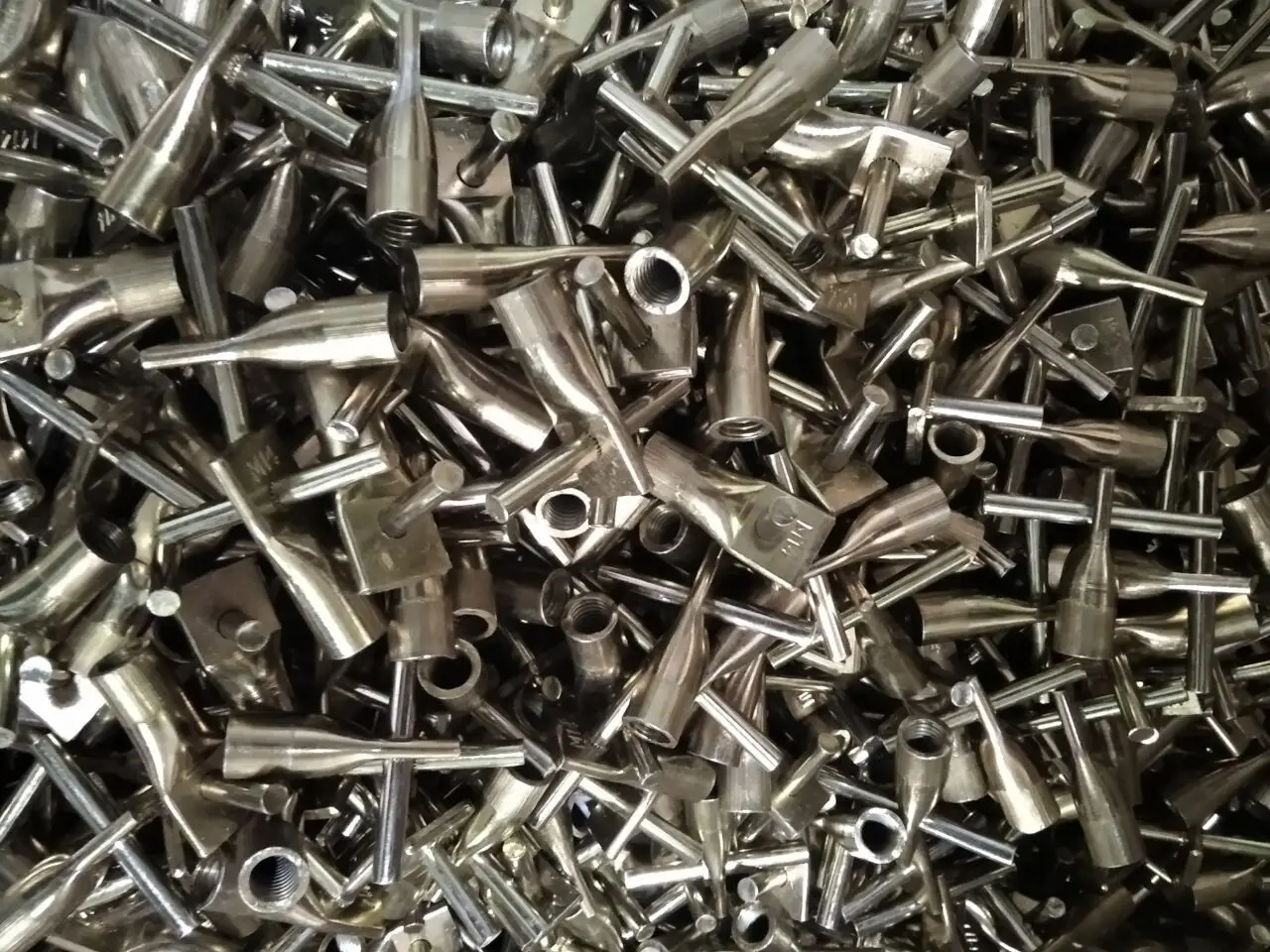 Precast Concrete Lifting Socket Insert With Cross M 20x100 M12 X 60