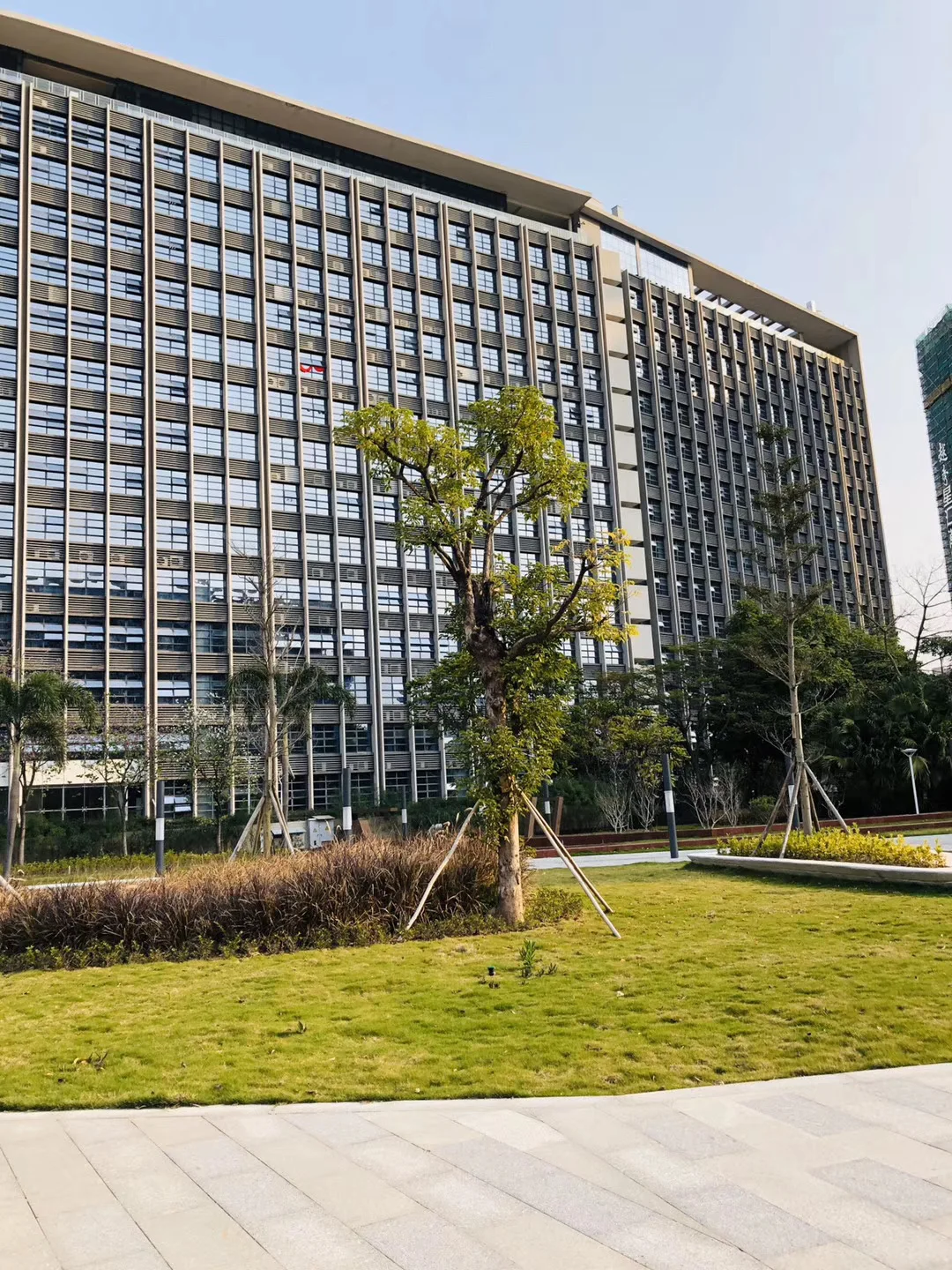 Shenzhen Huayixin Technology Co., Ltd. 1