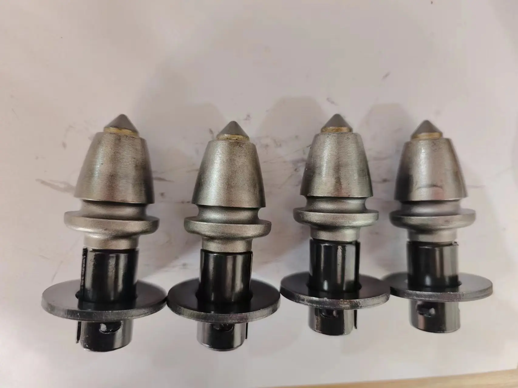 Road Milling Machine Roller Drum Replaceable Milling Teeth For Asphalt Concrete Pavement