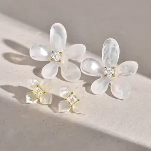 New Detachable Double Use Five Petals Resin Flowers Earrings Women Stainless Steel Flower Earrings for Women Jewelry Accessories