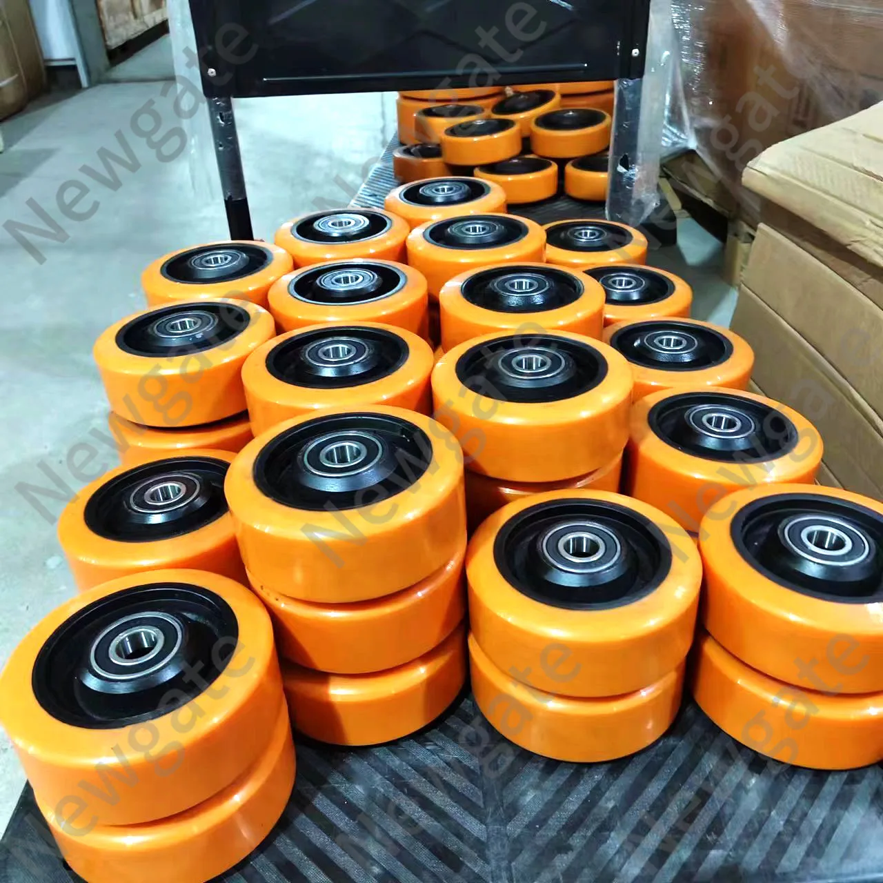 forklift spare parts STABILIZING WHEEL 00399035150039903515 for linde forklift parts supplier