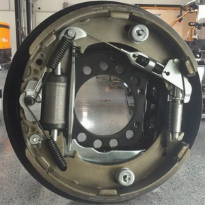 Liugong 3 Ton Left Wholesale Iron Forklift Truck Brake Assembly Rear Brake Drum Assy