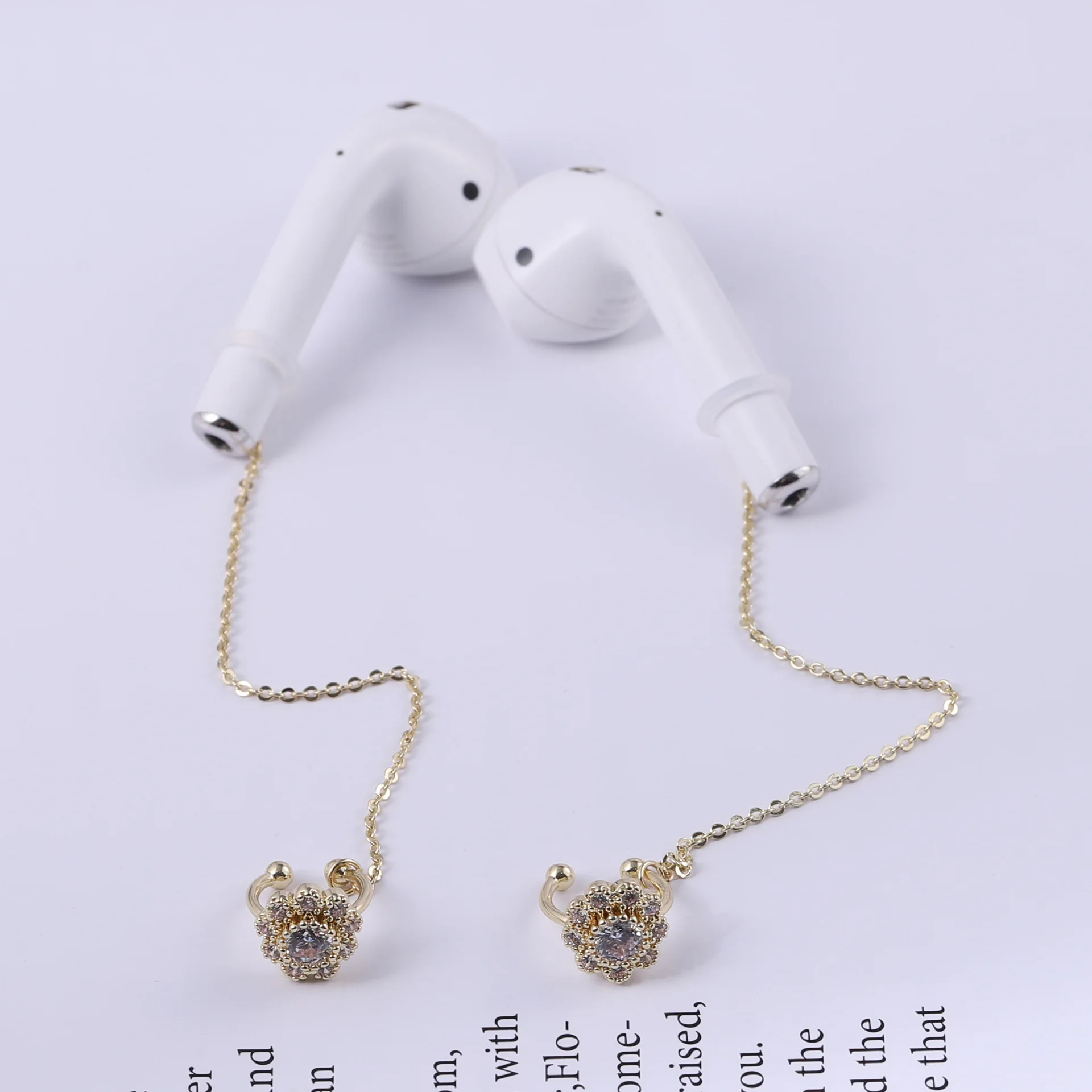 1pc Letter Charm Headset Anti-lost Earring
