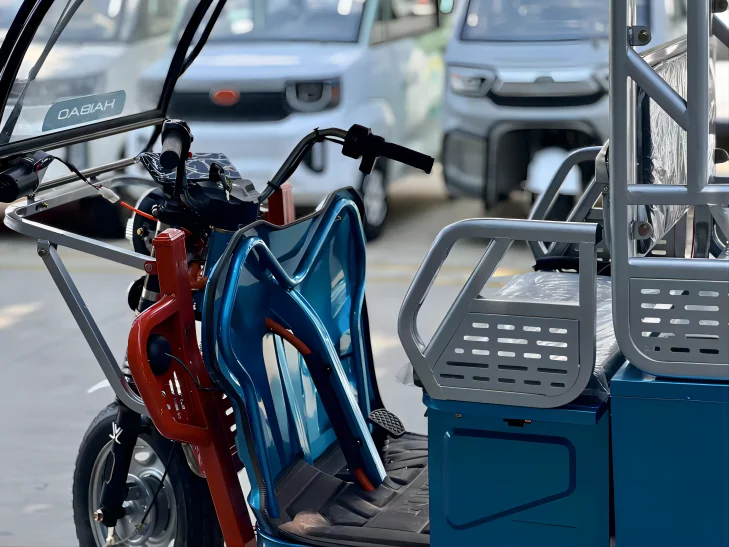 K03 china Hot selling ev car tuk-tuk 8 seats commercial vehicle tourist bus minibus Three Wheel Tricycle