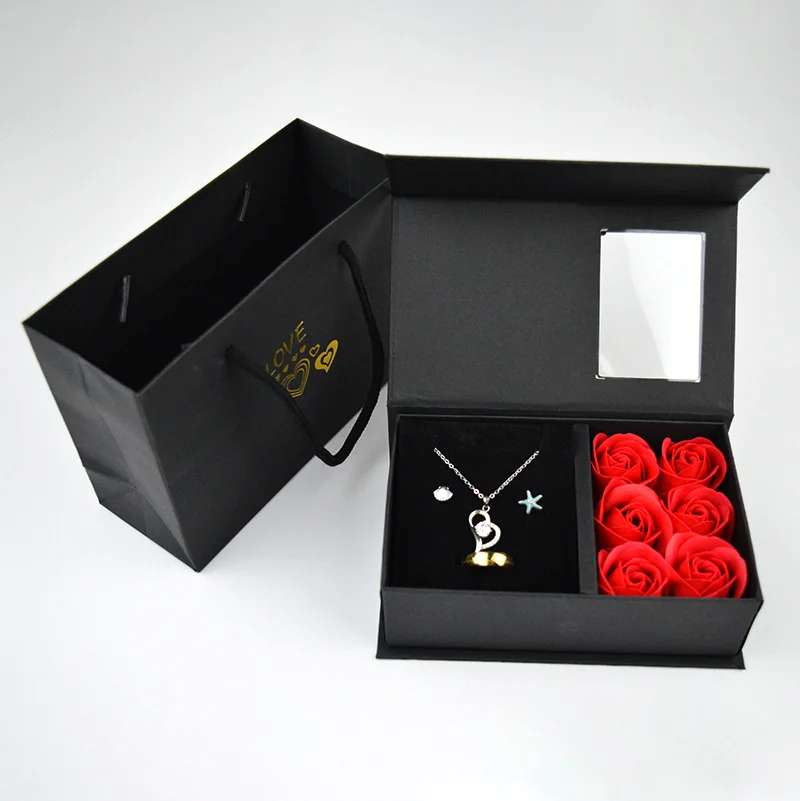 Boîte à rabat personnalisable en papier rigide avec fermeture magnétique, impression CMYK, fenêtre en PVC, finition mate, emballage cadeau pour la Saint-Valentin