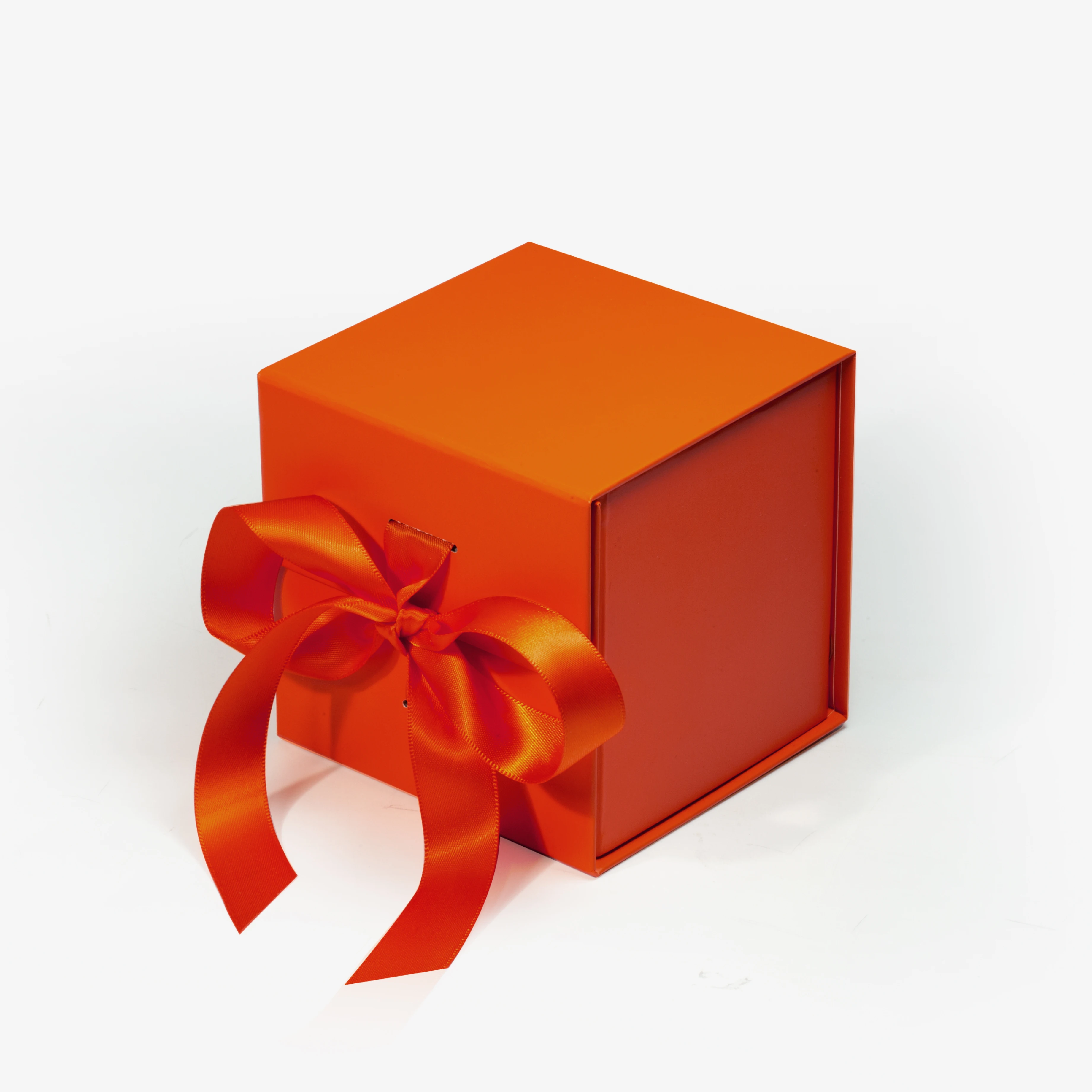 Recycled Small Cube Custom Printing Magnetic Closure Retail Gift Box for Candle Box Packaging Luxury