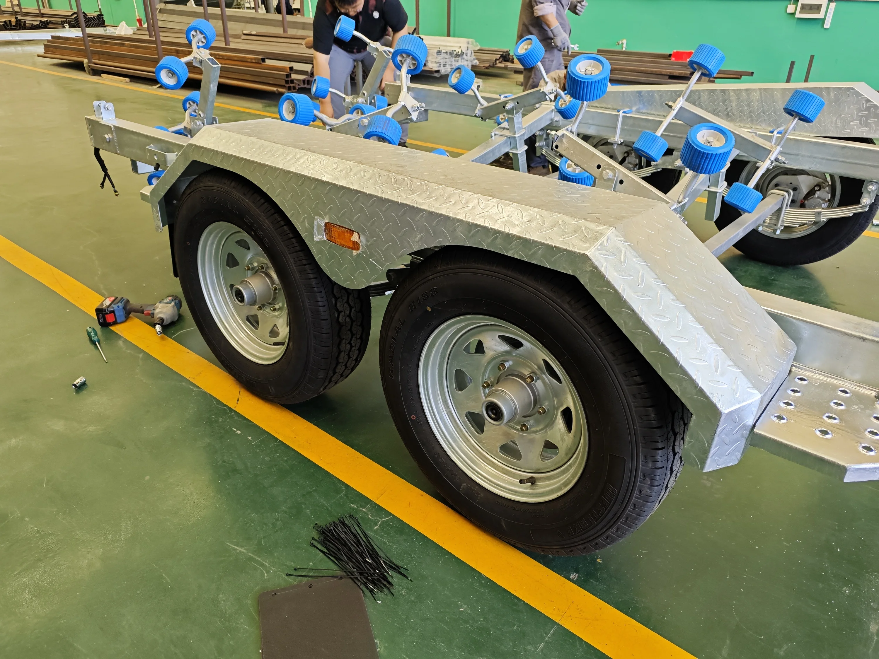 Large Pontoon Boat Trailer Weight of 3500kg Trailer for Boat Toy Truck