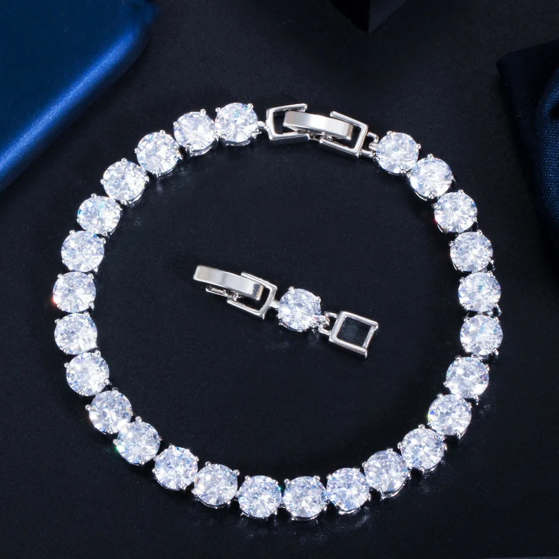 Classics Design White Gold Color Ice Out 6mm Round Cubic Zirconia Crystal Woman Tennis Bracelet Jewelry with a Free Extender