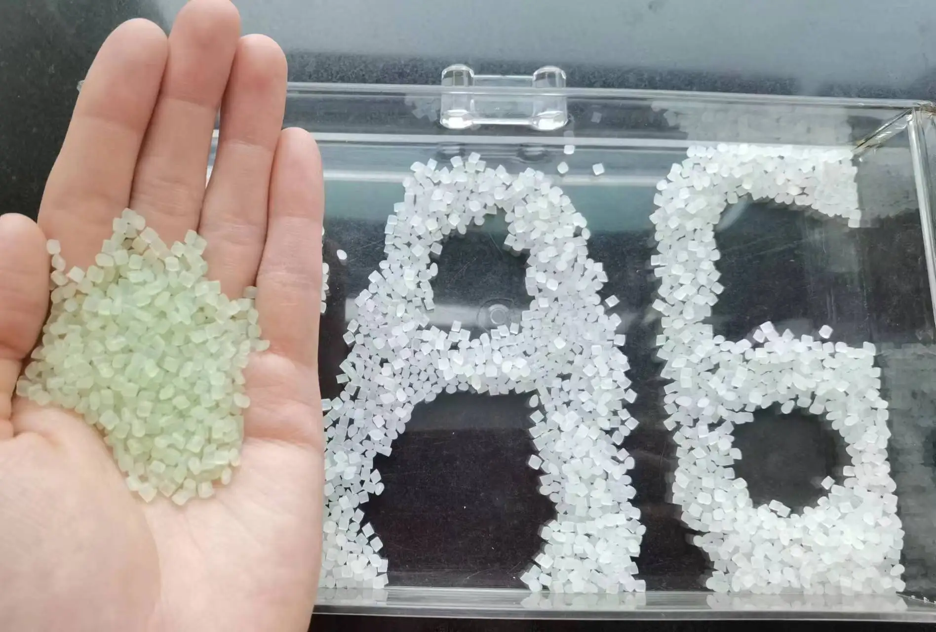 Pa6 черный цвет Низкая вязкость и высокое качество потока для армирования нейлонового пластикового