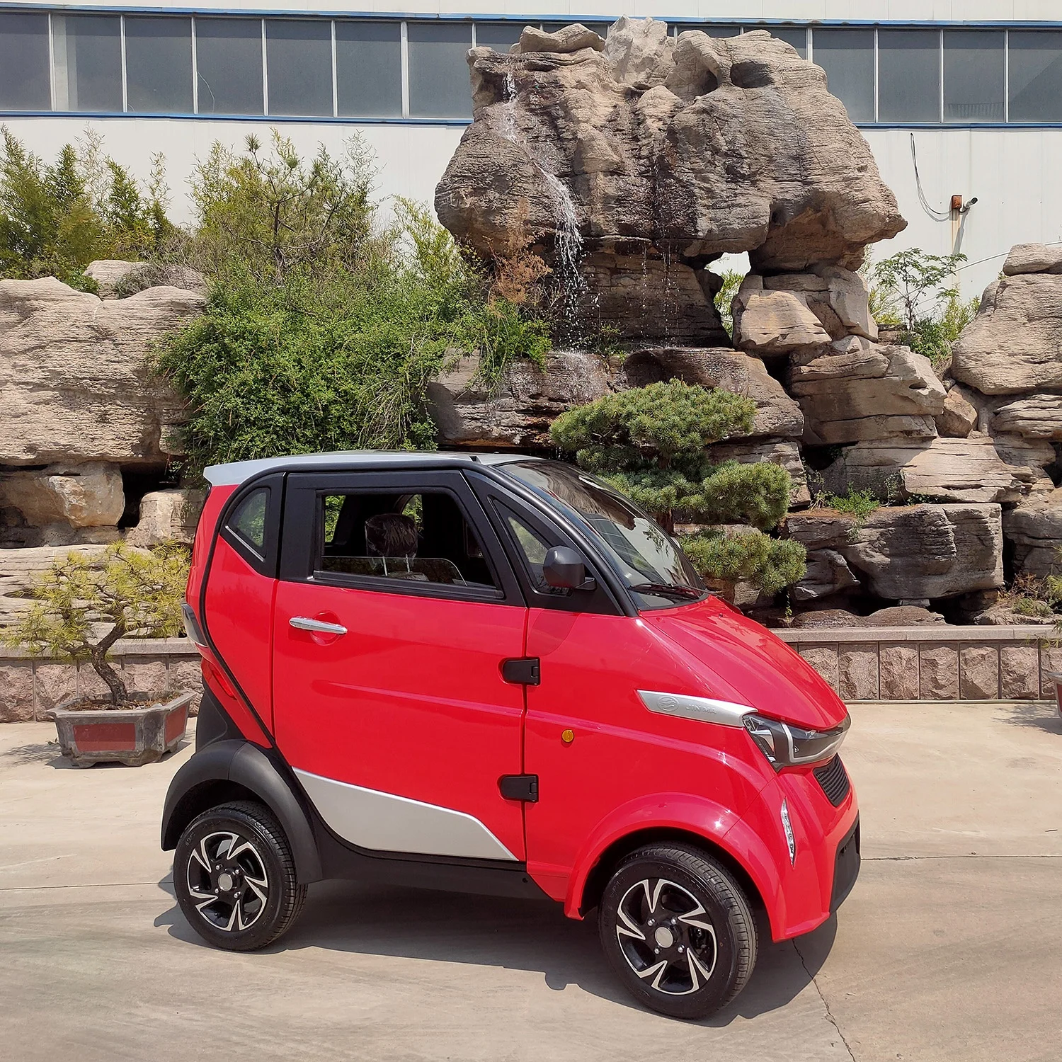 Подержанные автомобили по самой низкой цене, произведенные в Китае, одобрены сертификатом EEC