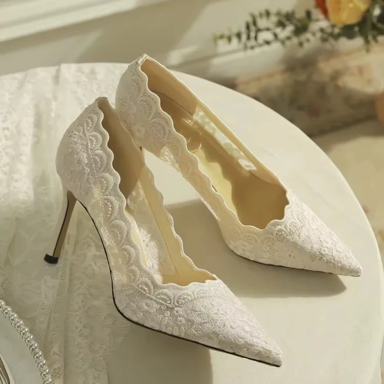 Ladies Bride Shoe Pointed Toe Stiletto Wedding Shoes Set White Lace Embroidery 6 Cm Heel Wedding Shoes For Bride - Image 1