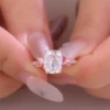 Oro de 14k + Diamante de laboratorio OMC de talla Cushion de 3ct con Certificado IGI