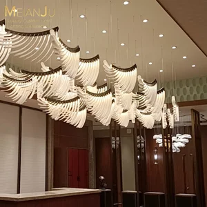 Custom Wing Acrylic Cluster Chandelier for Luxury Boutique Hotel Lobbies Elegant Pendant Lights Art Centerpiece Suspension