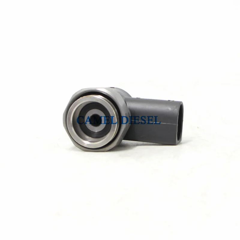 HD110305 Common Rail Fuel Injector Control Solenoid Valve F00VC30054 for Injector 0445110009 0445110010