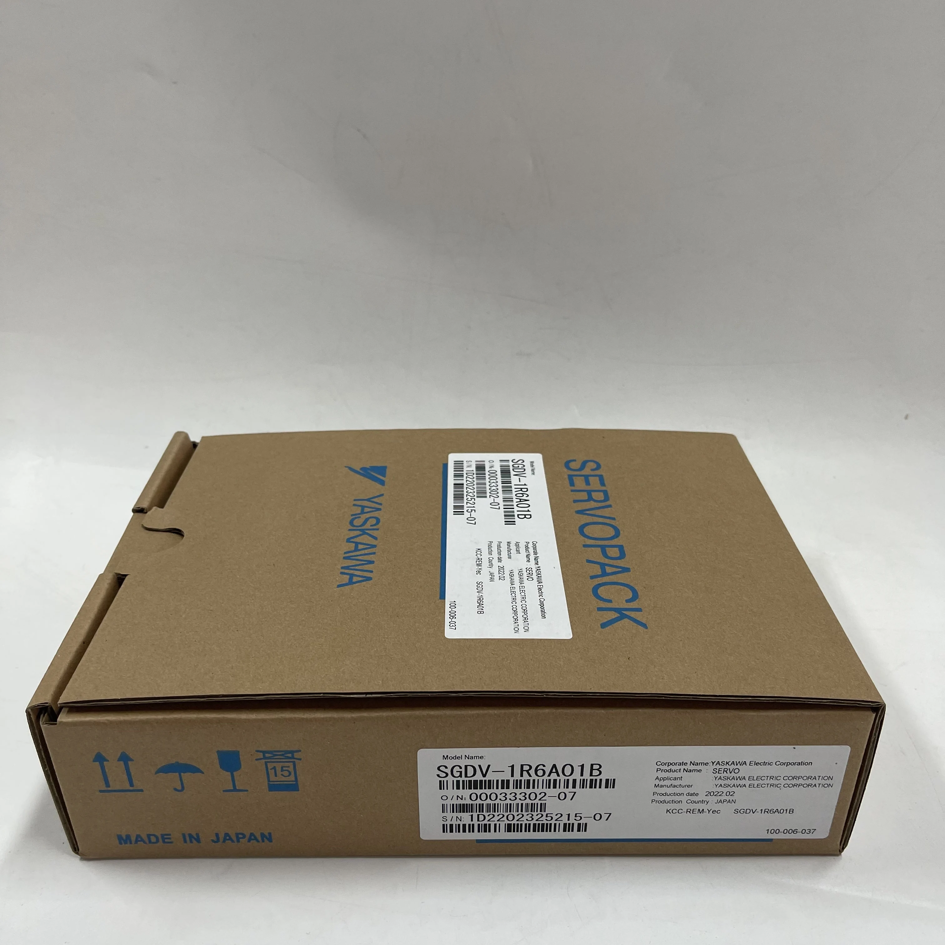 Yaskawa AC Servo Drive SGDV-1R6A01B Yaskawa AC Servo Drive SGDV-1R6A01B