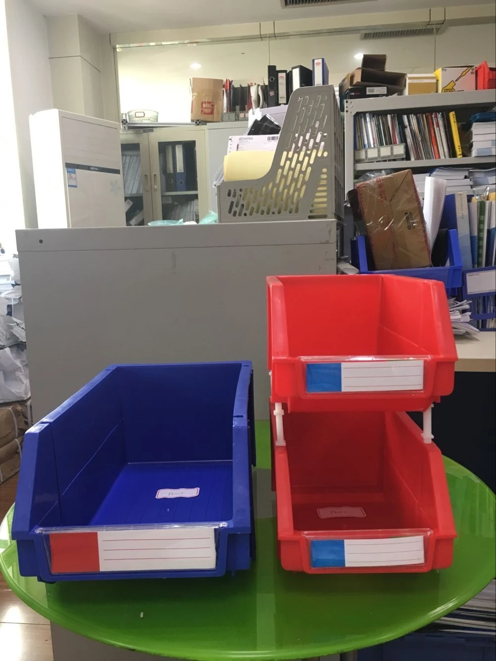 Plastic  bin (94)