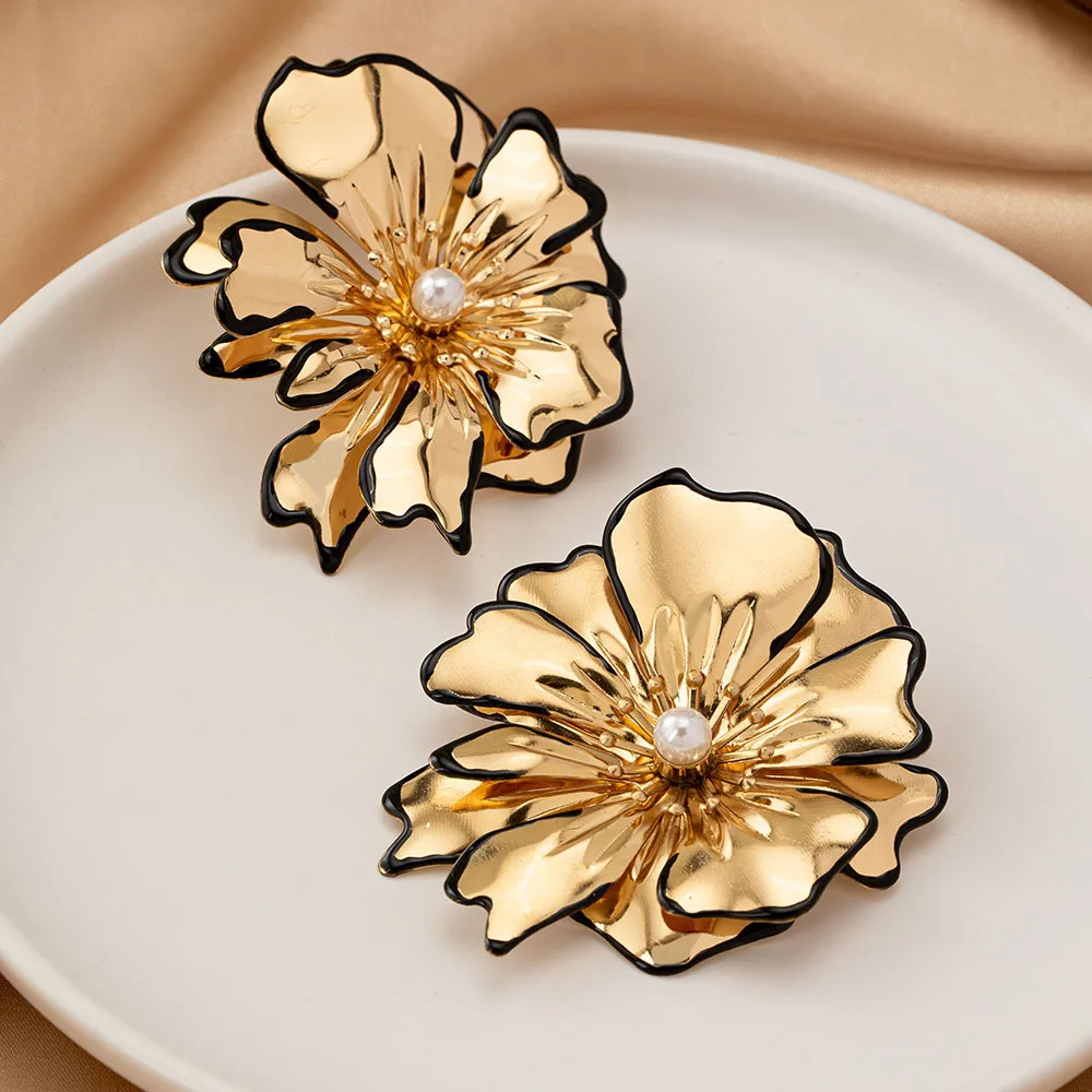 Luxury Vintage Women's Chunky Earrings Statement Pearl Diamond Zircon Studs Exaggerated Big Flower Design for Anniversary Party