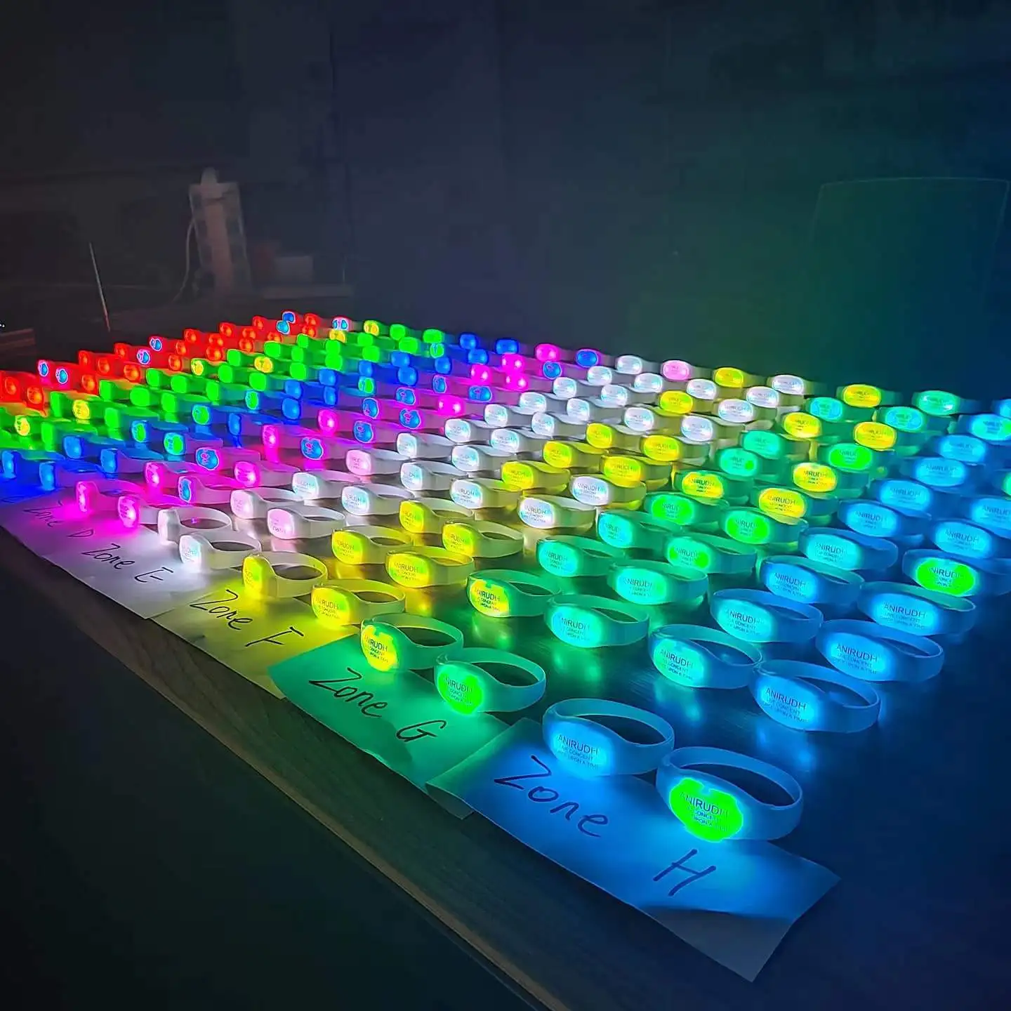 Live Concert Dmx Led Lights Wrist Band Custom Logo Remote Controlled