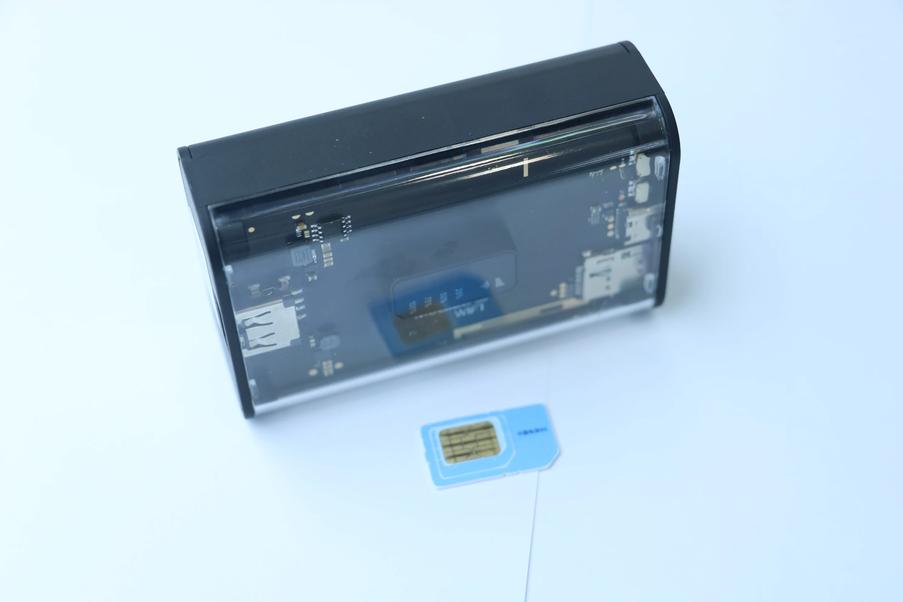 4G LTE Router with 4000mAh Power Bank - Wireless 4G WiFi Router for ...