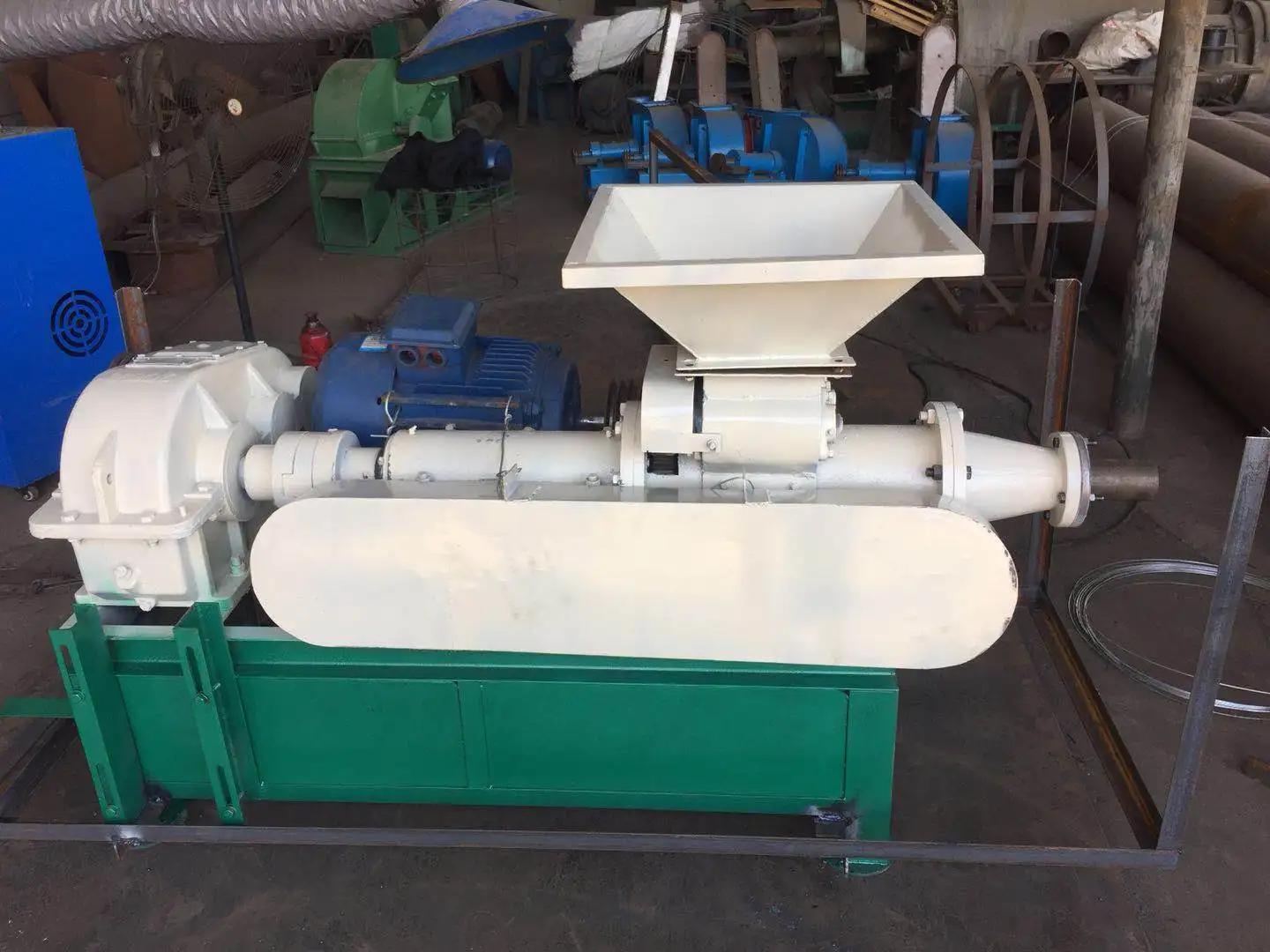 Walnut Shell  Peanut Shell Charring  Charcoal Rod Briquette Machine