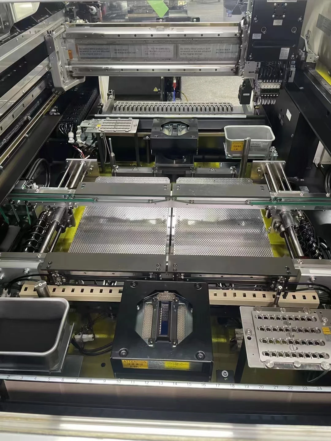 CM602 SMT Machine - High Speed, Easy Operation, Reliable