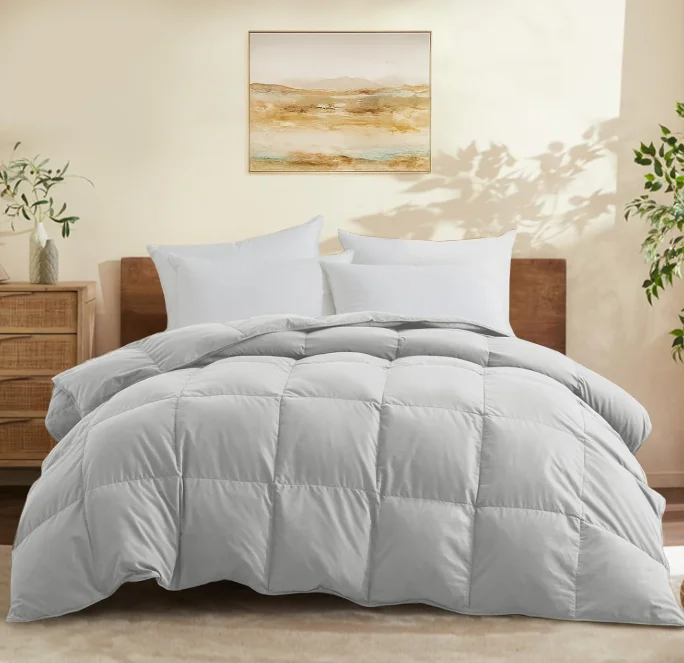 Luxury Hotel Lightweight Down Comforter Single Size White