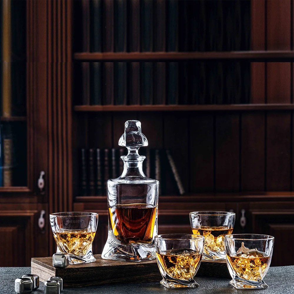 wholesale 5-piece european style whiskey decanter