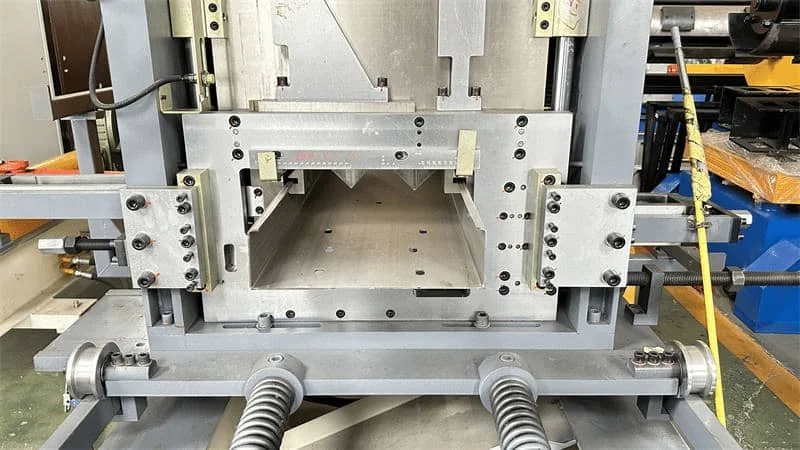 C Z Purlin Roll Forming Machine One-Machine Solution for C & Z Profiles