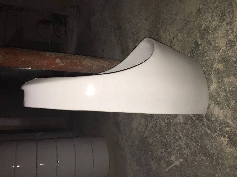 Modern China Hotel Design Ceramic Urinal Portable Piss Toilet for Bathroom For Sale