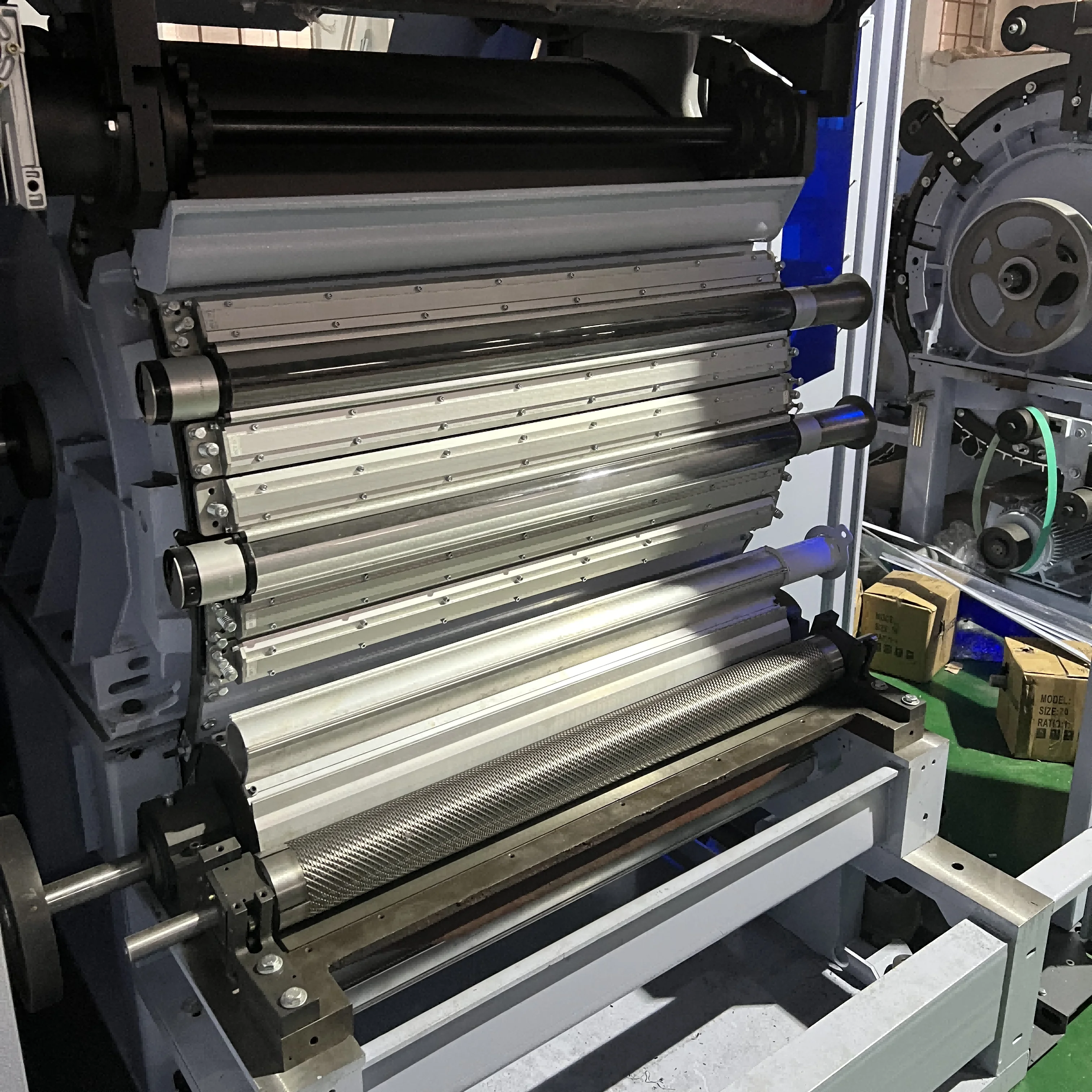 Производственная Линия для производства рулона абсорбирующего