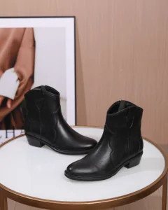 Factory Direct Selling Women's Genuine Leather Chunky Low Heel Bootie Large Size Winter Fashion Floral Formal Comfort Boots