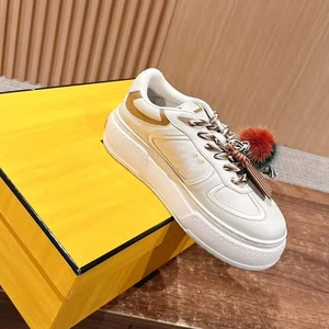 Fashion White Sport Shoes Luxury Leather Material High Quality Rubber Sole Summer Edition